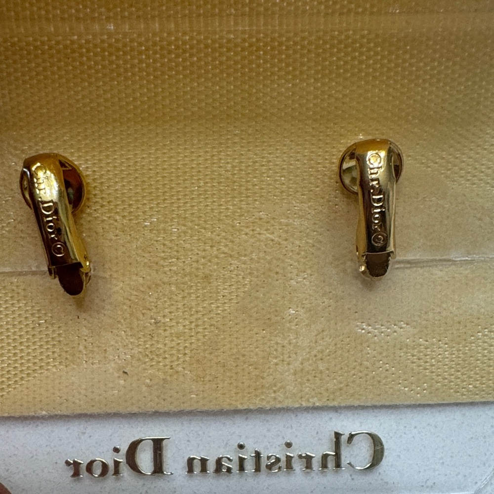 Dior vintage Gold and Crystal Stud Earrings - Picture 2 of 2
